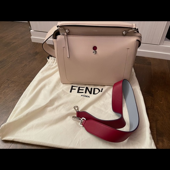 Fendi bag - Picture 3 of 11